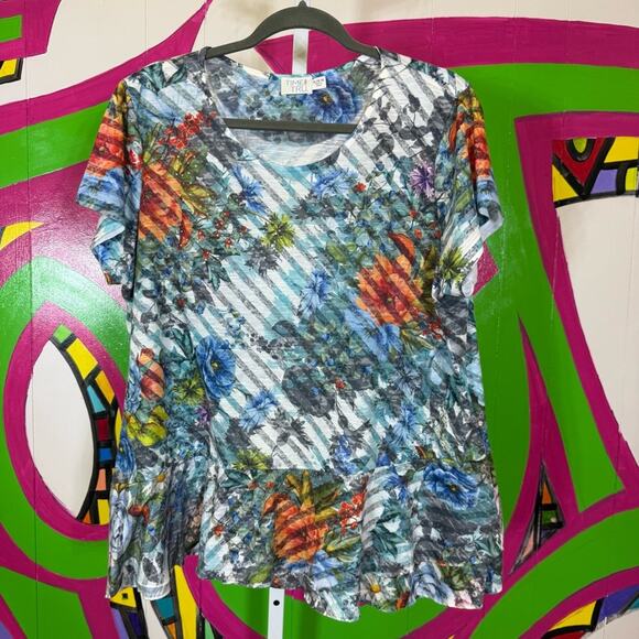 Time & Tru, Glitzy Floral and Stripes Blouse Ruffle Hem. Size XL. Excellent cond - Picture 1 of 6